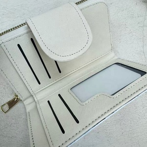 Nouveauté 2025 <span class=keywords><strong>Porte</strong></span>-cartes <span class=keywords><strong>Porte</strong></span>-<span class=keywords><strong>monnaie</strong></span> à fermeture éclair Coffret cadeau en cuir PU de <span class=keywords><strong>luxe</strong></span> Portefeuille pour femmes et hommes - Product Image 4