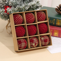 Juego de 9 Bolas de Navidad Rojas de Terciopelo de 6 cm, Adornos con Purpurina y Hilo Dorado para Decoración Navideña del Hogar