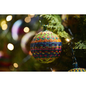 Adornos colgantes de árbol de Navidad de ratán de bambú respetuosos con el medio ambiente, decoración festiva artesanal para vacaciones, espuma personalizable bordada - Product Image 3