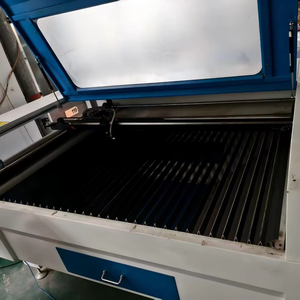 Máquina de Corte y Grabado Láser de CO2 de Alta Precisión, Refrigerada por Agua, CNC 3D, Cortadora Láser para Materiales No Metálicos como Acrílico, Madera, MDF, Contrachapado y Plástico - Product Image 6