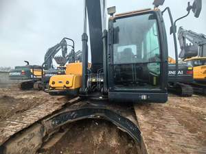 Escavadeira <span class=keywords><strong>Hyundai</strong></span> R225LVS de 22 Toneladas com Motor, Caixa de Câmbio, Bomba e Capacidade de Caçamba de 1,05m - Product Image 4