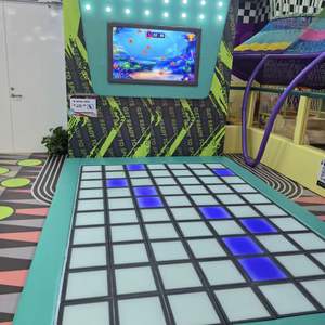Parc d'attractions intérieur interactif et commercial pour enfants, aire <span class=keywords><strong>de</strong></span> jeux néon, équipement <span class=keywords><strong>de</strong></span> jeu souple personnalisé en usine - Product Image 6