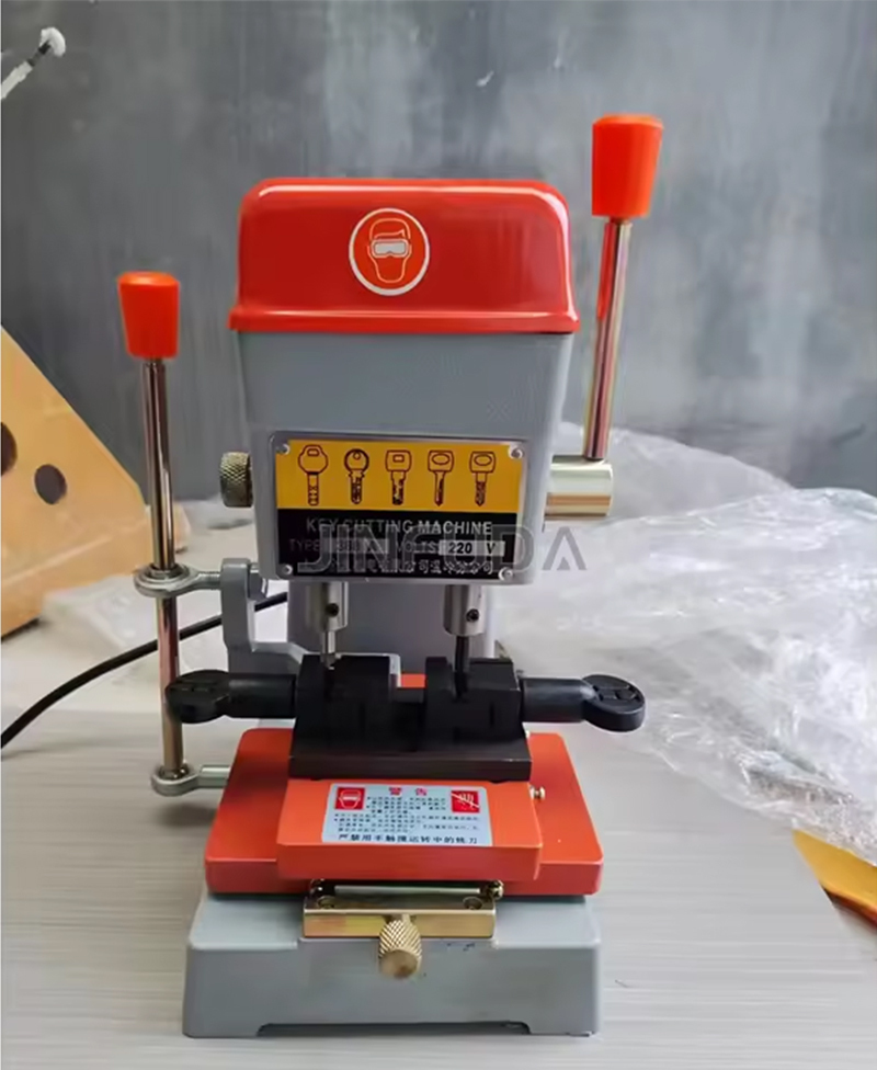 368A Key Duplicating Cutter Machine for Locksmiths | Vertical Key 
