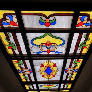 Plafonnier décoratif personnalisable en verre teinté, style Tiffany, avec cadre en fer forgé, motif creux, pour église et décoration de ciel de scène - Product Image 2