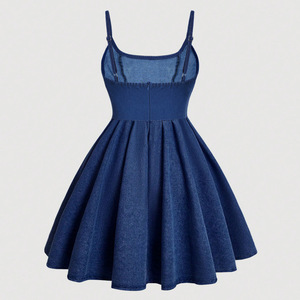 Nouvel arrivage de robe d'été en denim lavé pour femmes avec bandoulière fine coupe Aline décontractée et confortable - Product Image 5