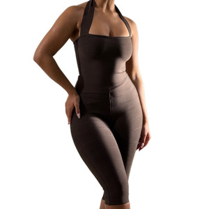 Set Due Pezzi da Donna KY con Top Corto a Collo Alto e Pantaloni Capri Aderenti in Tinta Unita per Uso Quotidiano Casual - Product Image 2