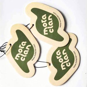 Machine de production de désodorisants promotionnels en papier, forme personnalisée, parfum voiture, sublimation, haute qualité - Product Image 1