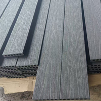 Plancher de terrasse couvert de 16 pieds Revêtement de terrasse en WPC durable Revêtement de terrasse en bois composite avec co-extrusion extérieure
