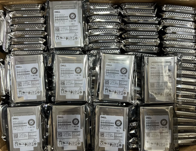 For DELL PM5 1.92T SAS 12G Server SSD Solid State Drive SSD KPM5XVUG1T92 02WVYG