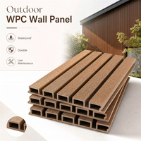 Rénovation extérieure de la maison, panneau mural rainuré en WPC, revêtement extérieur, planche en bois, bardage composite ignifuge pour la façade de la villa