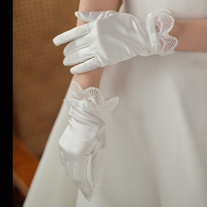 HZS-24014 nouveau court Satin dentelle <span class=keywords><strong>mariée</strong></span> <span class=keywords><strong>ivoire</strong></span> <span class=keywords><strong>gants</strong></span> accessoires <span class=keywords><strong>de</strong></span> mariage arc fête <span class=keywords><strong>gants</strong></span> - Product Image 2