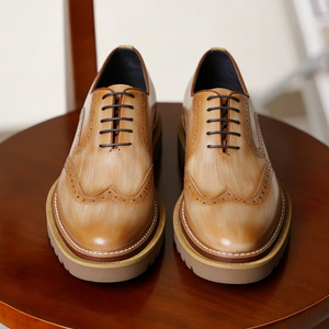 Engraved leather <b>shoes</b>, men's, top-grain cowhide, thick sole, heightening, business and commuting casual <b>shoes</b>, Oxford <b>shoes</b> - Product Image 1