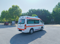 Nouvelle ambulance médicale FOTON, prix d'usine, 4x2, manuelle, essence, EURO 5, rouge + blanc, équipement médical, 3-8 m, lumières et sirène d'urgence