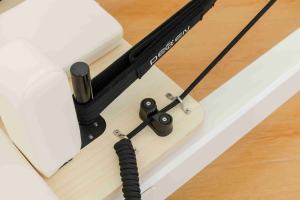 Alloy Body Building portabel White Maple Core Bed Folding Pilates reanyes untuk pengguna rumah - Product Image 6