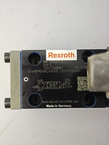 4WRPEH วาล์วควบคุมทิศทางแบบสัดส่วน R901382318 4WRPEH6C4B12L-3X/M/24A1 - Product Image 2