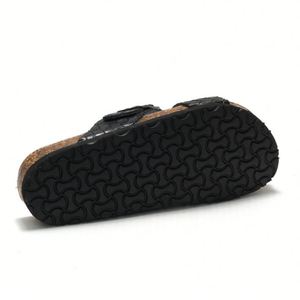 Sandales noires en cuir véritable à brides croisées avec boucle, semelle en liège, tongs d'été à bout ouvert, style classique - Product Image 4