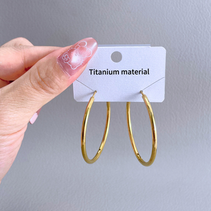 Anting Hoop Bulat 3 Ukuran untuk Wanita, Titanium G23 Lapis Emas, Tahan Air, Anting Lingkaran Besar, Anting Mewah, Perhiasan Pesta - Product Image 6