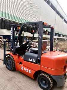 Montacargas Heli de 3 Toneladas Diésel de Segunda Mano en Buenas Condiciones, Económico, con Certificación EAC, PVoC, CE y SASO - Product Image 2