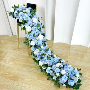 Arche murale de mariage nordique durable en fleurs synthétiques, rangée de fleurs décoratives simulées pour boutique, fleurs au sol pour la décoration. - Product Image 1