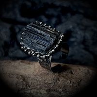 Vintage-Stil Natürlicher Schwarzer Turmalin Unregelmäßiger Offener Ring Galvanisch Antik-Silber Kupfer Unisex Verstellbarer Ring