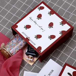 Thiết kế sáng tạo dâu mẫu túi giấy cho quà tặng sinh nhật quần áo hoặc trái cây thiết kế độc đáo cho phong cách và chức năng - Product Image 1