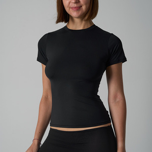 Haut de <span class=keywords><strong>Fitness</strong></span> <span class=keywords><strong>Femme</strong></span> SK1333 Manches Courtes, Coupe Slim, Léger et Respirant en 76% Polyamide 24% Élasthanne - Product Image 3