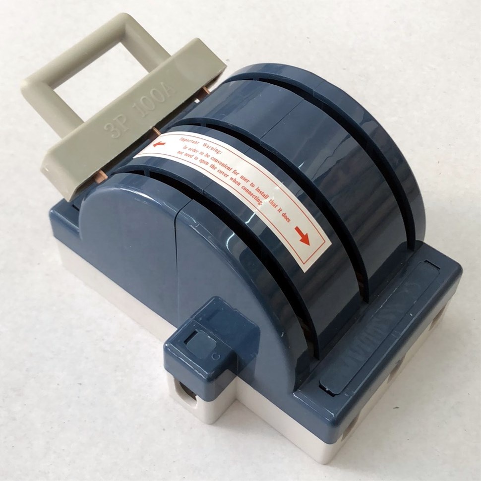 Chine En Gros 3 Pôles Phase 100A Double Jet Couteau Interrupteur
