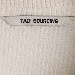 Camiseta Polo Casual para Hombre al por Mayor, 220 GSM, 100% Poliéster, Diseño a Rayas Jacquard, Corte Regular - Product Image 5