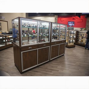 Design de <span class=keywords><strong>musée</strong></span> militaire et d'armurerie personnalisé | Aménagement complet du magasin avec vitrines en verre et présentoirs d'armes - Product Image 4