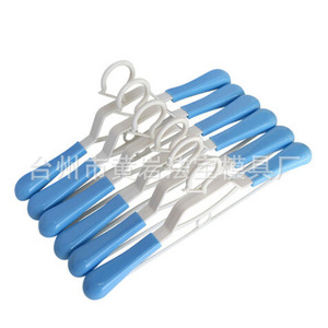 Moule d'injection pour cintres en plastique, moule fixe pour articles de nécessité quotidienne, matériau P20, qualité ISO9001 - Product Image 2