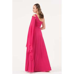 Robe de soirée élégante en mousseline à une épaule avec superposition transparente, coupe trapèze, taille empire, couleur Saks - Product Image 1