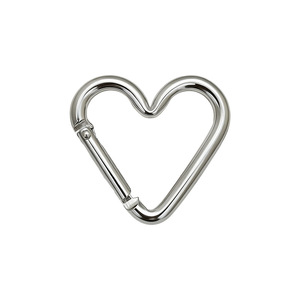 Mini llavero con gancho en forma de corazón de aluminio, accesorio para bolsos y proyectos de bricolaje - Product Image 5