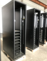 Baie de serveur 19U robuste en acier épaissi avec porte verrouillable et panneaux ventilés