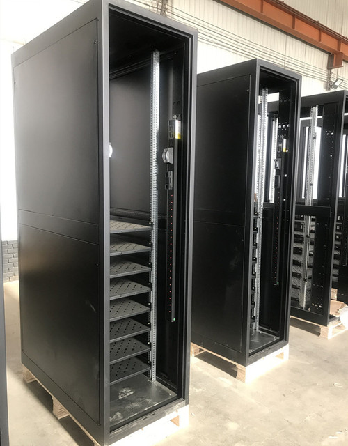 19U Heavy Duty Thickened Steel Server Rack Enclosure with Lockable Door and Ventilated Panels