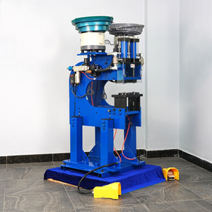 Tự động hai Phễu Feeder <span class=keywords><strong>riveting</strong></span> máy với nhiều chức năng - Product Image 4