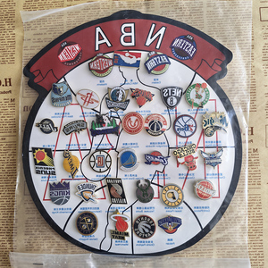 Pins de Esmalte Esportivos Personalizados para Equipes de Basquete, Distintivos de Metal Estilo Moderno, Pins de Esmalte de Liga de Zinco para Fabricantes - Product Image 1