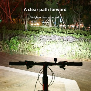 Luz Delantera <span class=keywords><strong>para</strong></span> <span class=keywords><strong>Bicicleta</strong></span> Más Vendida con Batería de Gran Capacidad de 4000 mAh, Ajuste de Cuatro Velocidades, 1000 Lúmenes, Resistente al Agua IPX5 - Product Image 2
