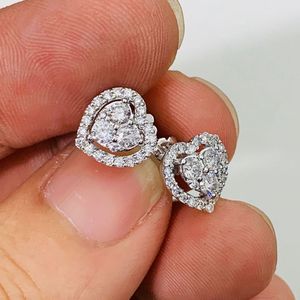 Orecchini a cuore per donna, stile pavé scintillante, gioielli per le orecchie alla moda e dolci - Product Image 4
