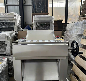 Presse à pain électrique semi-automatique en acier inoxydable, <span class=keywords><strong>laminoir</strong></span> à pâte, moulin à farine de maïs, utilisation en boulangerie - Product Image 5
