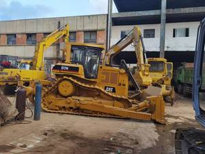 Bulldozer sur chenilles d'occasion durable Cat D7H, moteur CAT 197KW, capacité de bêchage de 10m avec roulement et boîte de vitesses pour travaux de construction - Product Image 6