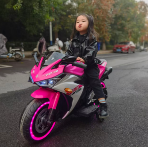 Moto Elettrica per Bambini a <span class=keywords><strong>Prezzo</strong></span> Conveniente con Luci LED, Ruote in Plastica, Giocattolo Cavalcabile con Telecomando e Funzione MP3 - Product Image 3
