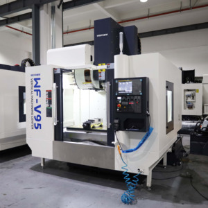 Centro di lavorazione e parti macchina Vmc 3/4/<span class=keywords><strong>5</strong></span> asse fresatrice CNC centro di lavorazione verticale Siemens BT40 medio - Product Image 2