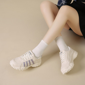 Zapatillas deportivas ligeras y suaves con cordones para mujer, modelo 2026, antiolor, para entrenamiento y caminar, con aumento de altura interno. - Product Image 4