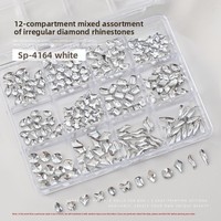 12 Grilles de Strass pour Nail Art, Pierres Mixtes en Résine Transparente Colorées et Irrégulières à Fond Plat pour Décoration de Manucure DIY