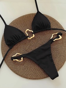 Costume da Bagno Bikini Halter da Donna Personalizzato con Logo, Scollo a V e Anello, Set Due Pezzi Estivo da Spiaggia di Alta Qualità - Product Image 4