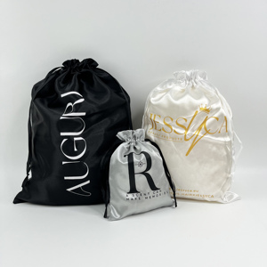 Pochette en satin noir avec cordon de serrage, impression de logo personnalisé, sac cadeau luxueux en satin de soie pour emballage de cosmétiques et de sous-vêtements - Product Image 6