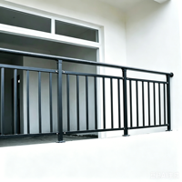 Balustrade de balcon, garde-corps de fenêtre en baie, garde-corps de grenier, clôture de terrasse de villa, main courante d'escalier de grenier en acier de style européen