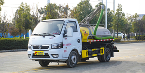 Camion d'aspiration des excréments Dongfeng 4x2 personnalisé, réservoir de 3000 litres pour l'aspiration des excréments dans <span class=keywords><strong>les</strong></span> <span class=keywords><strong>quartiers</strong></span> anciens et <span class=keywords><strong>les</strong></span> rues étroites - Product Image 2