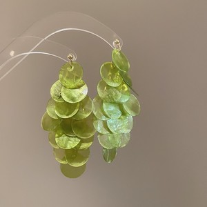 Pendientes <span class=keywords><strong>de</strong></span> mujer artesanales <span class=keywords><strong>de</strong></span> moda con discos <span class=keywords><strong>de</strong></span> concha <span class=keywords><strong>de</strong></span> capiz, diseño <span class=keywords><strong>de</strong></span> racimo <span class=keywords><strong>de</strong></span> <span class=keywords><strong>uva</strong></span>, borla colgante y dije <span class=keywords><strong>de</strong></span> concha <span class=keywords><strong>de</strong></span> nácar - Product Image 1