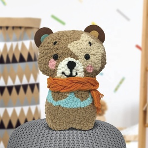 Nuevo DIY <span class=keywords><strong>Amigurumi</strong></span> Bear juguetes de peluche creativos tela punzón aguja Kit hecho a mano Crochet Mini oso muñeca Crochet Kit para <span class=keywords><strong>principiantes</strong></span> - Product Image 2
